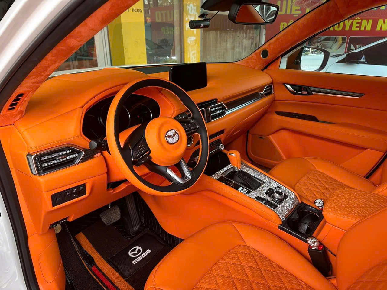 ):https://ltcarauto.com/dich-vu-doi-mau-noi-that-o-to-chuyen-nghiep-tai-tphcm-lt-car